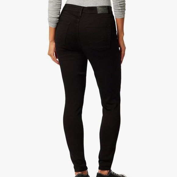 Levi Strauss Signature Gold Women's Totally Shaping High Rise Skinny Jeans - Picture 2 of 10